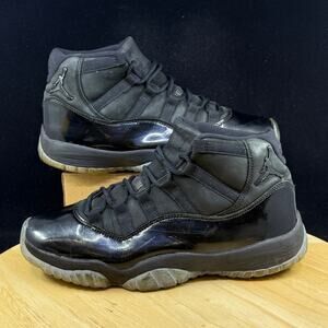 Nike Air Jordan 11 Men's Retro Size 9.5 Cap and Gown 378037-005